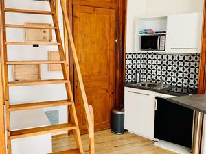 Superbe studio étudiant vendu meublé 25m² - Vauban / La Catho – Refait entièrement à neuf 