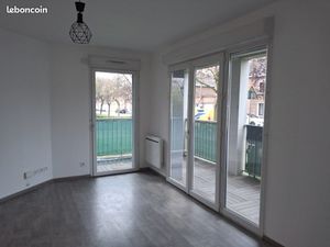 T2 45 m2 - terrasse - 2 parkings couverts LOMME