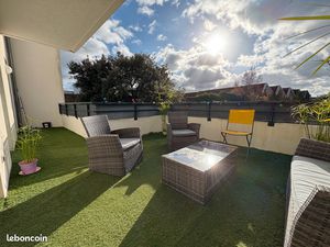 Appartement T3 avec grande terrasse