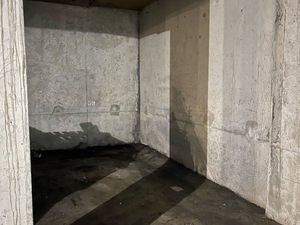 Loué place de stationnement couvert