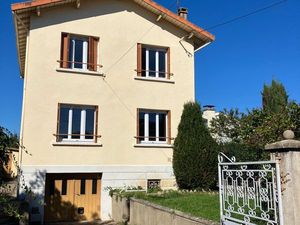 Issoire Maison rénovée + grand terrain constructible