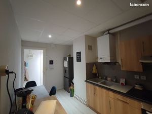 T2 proche place saint etienne