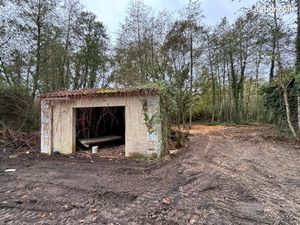 Terrain à Mirambeau à rénover 6000 m2