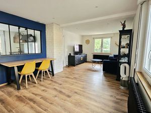 Maison individuelle sur terrain de 14 75ares constructibles