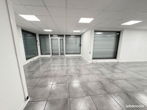 Local commercial 155 m2 avec logement