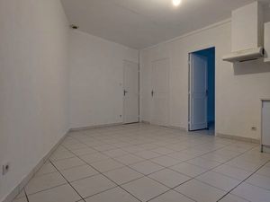 A louer - charmante petite maison à Sillé le Guillaume