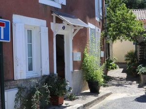 Maison meublee jardin castillon