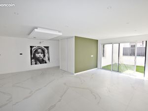 Maison 2 pièces 90 m²