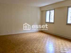 Appartement 5 115m² à louer 1995 - LE CHESNAY 78150