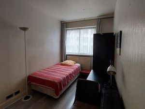 Studio 1 pièce 14 m²