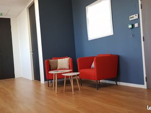 Lesquin – 290 m² bureaux modulables – Excellent état – 2 entrées – Prêt à l’emploi