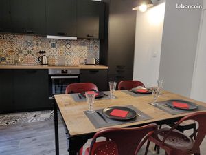 3 pièces meuble porte Dijeaux rue de Ruat Bordeaux centre ville