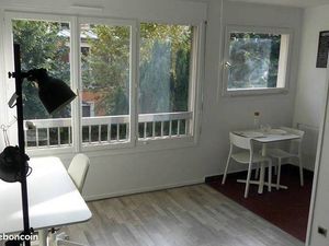 STUDIO COSY et LUMINEUX