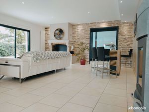 Maison 8 pièces 168 m²