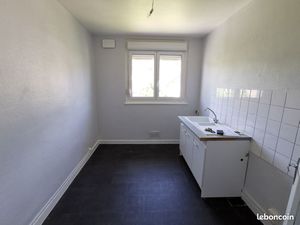 Très beau T5 spacieux et refait à neuf dans immeuble rénové