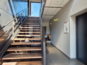 Local 54 m² PLAISANCE DU TOUCH