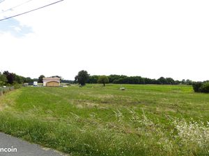 Terrain 2000 m² Saint-Antoine-Cumond