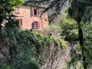 Maison bourgeoise bord de rivière