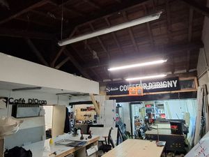 Location local professionnel à Saint-Priest (Cité Berliet)