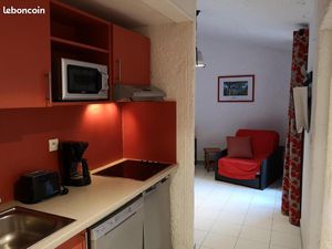 Je vend un T2 meublé de 25 m2 + terrasse