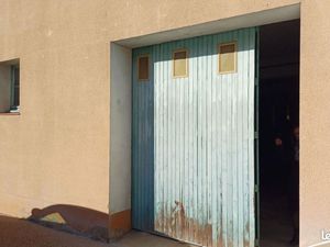 Parking 180 m² L Isle Jourdain