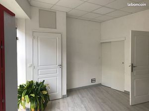 Local commercial 53 m² REUGNY