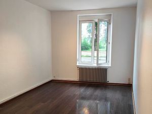 F1 en RDC pour étudiant libre de suite proche école architecture au 34 rue du docteur gran