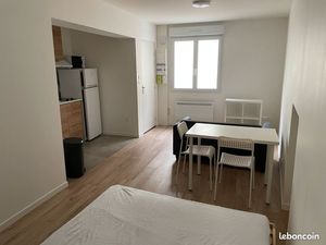 Studio meublé – Centre-Ville