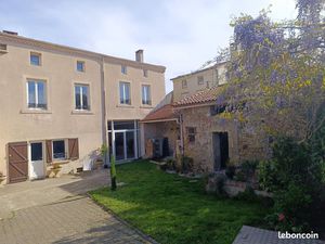 Maison 8 pièces 240 m2