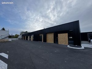 Local 238 m² CORMONTREUIL