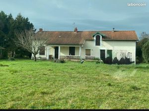 Maison rénovée 126 m2 et 2400 m2 de jardin