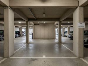 Place de parking interieur montplaisir