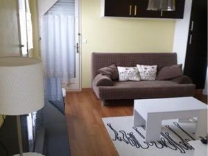 Grand studio meublé