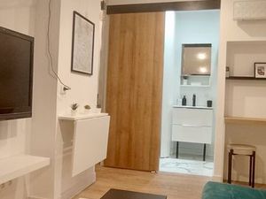 Studio Meublé Refait à Neuf