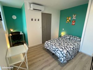 Superbe studio meublé neuf en centre-ville avec climatisation et terrasse