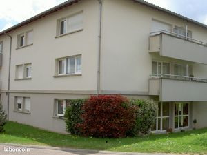 580 . Part loue T2; 55 m2