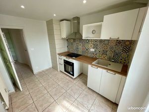 Appartement T3 rénové – Dernier étage avec terrasse  garage et ascenseur – Tarbes