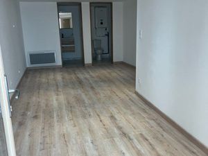 Idéal investissement T 3 + studio + cave