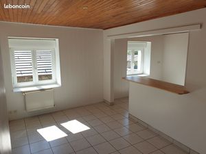 Appartement T3 1er étage Araules (10 min Yssingeaux)