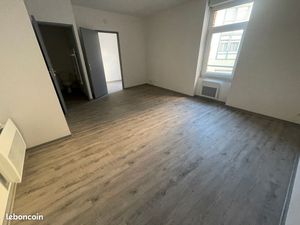 T1 rénové 28 39 m²  62 avenue Garibaldi à LIMOGES  environnement sécurisé  loyer 365 hors 