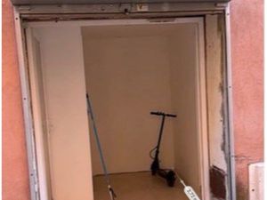 Petit local commercial bureau Idel commerce box stockage artisan