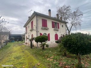 Maison - 200 m² - 10 pièces