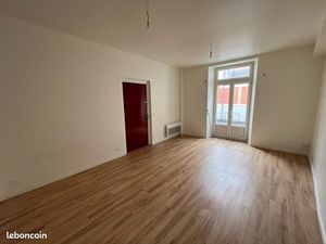 Superbe Studio 27m² Refait à Neuf – Étampes Centre-Ville