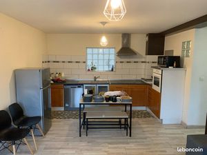 Beau meublé 48m2 proche tram