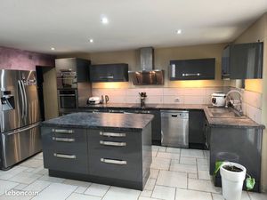 Longère 195m2 + 12000m2 terrain