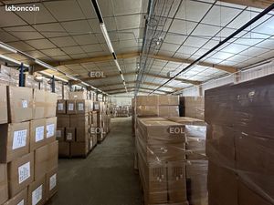 Local bureaux 1 110 m²