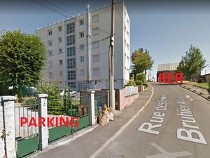 Place de parking au pied du RER Conflans Fin d'Oise - à louer pour 1 voiture