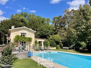 Propriété 9 pièces 275 m²