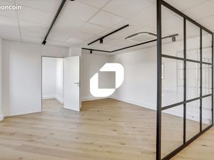 Bureaux 195 m²