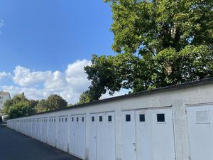 Parking/box 13 m² AVON